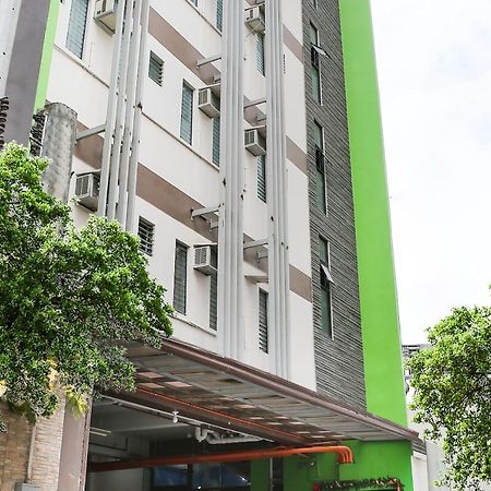 Oyo 442 Ipark Hotel Cebu Екстериор снимка