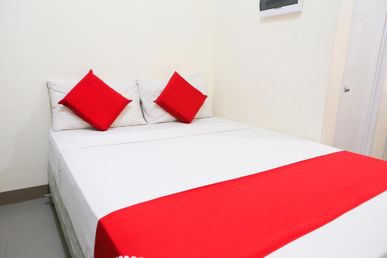 Oyo 442 Ipark Hotel Cebu Екстериор снимка