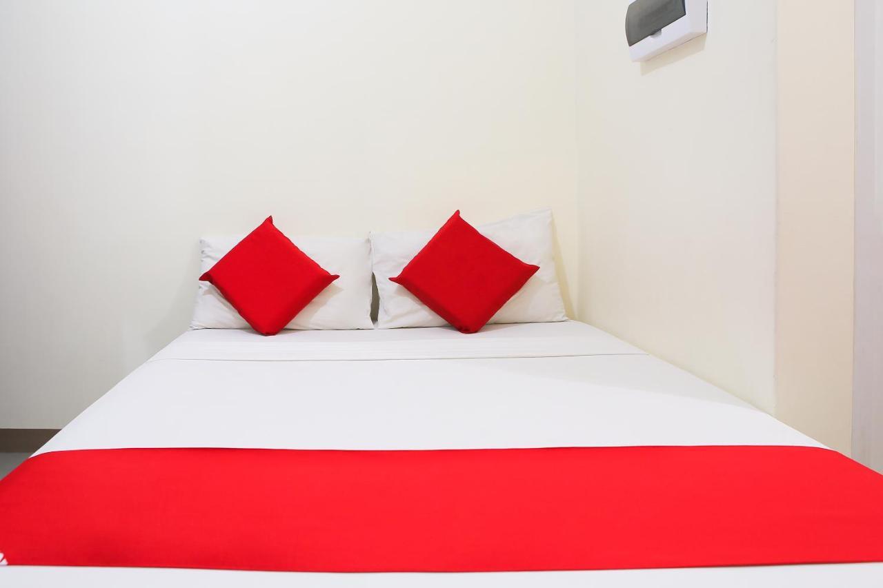 Oyo 442 Ipark Hotel Cebu Екстериор снимка